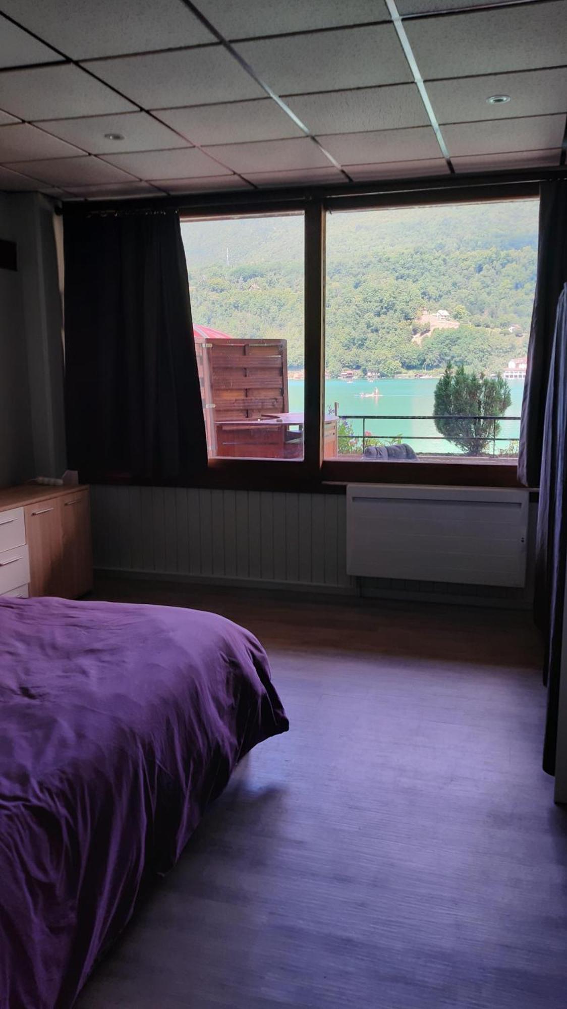 Hotel Les Sirenes Lepin-le-Lac Pokoj fotografie